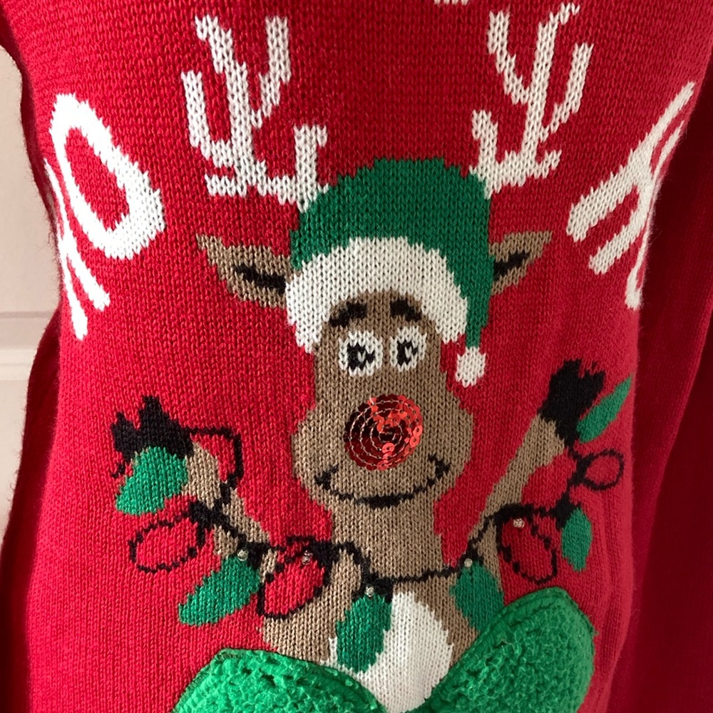 Medium Red and Green Crew Neck Christmas Sweater - Picture 5 of 11